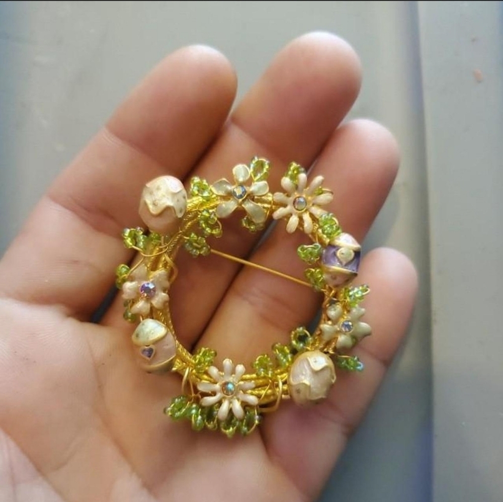 Vintage Enamel Easter Eggs Floral Gold Tone Wire Iridescent Beads Wreath Brooch